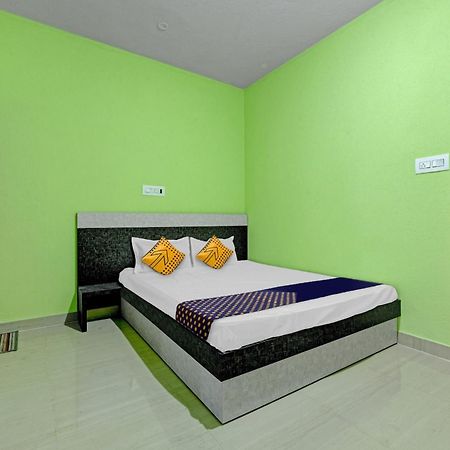 Spot On B R Comforts Krs Back Water Hotel Hosa Kannambādi Buitenkant foto