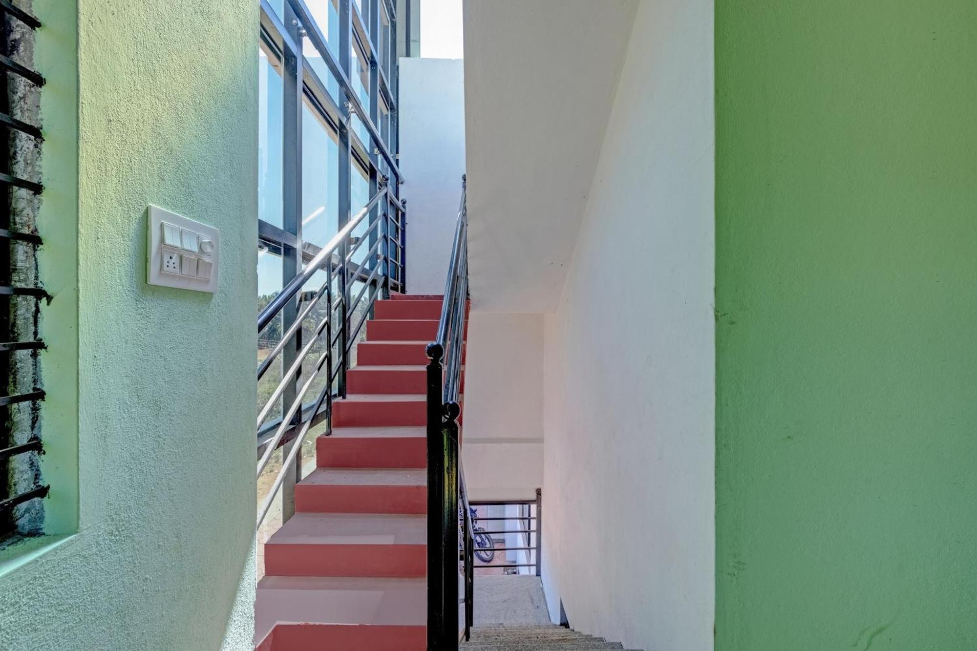 Spot On B R Comforts Krs Back Water Hotel Hosa Kannambādi Buitenkant foto
